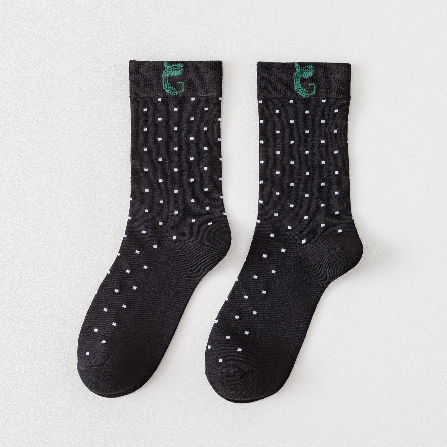 Noir Dots